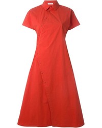 Красное платье-рубашка от Tomas Maier