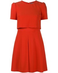 Красное платье с плиссированной юбкой от Alexander McQueen