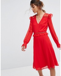 Красное платье с плиссированной юбкой от Elise Ryan