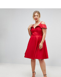 Красное платье с пышной юбкой от Chi Chi London Plus