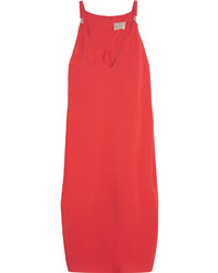 Красное платье с украшением от Lanvin