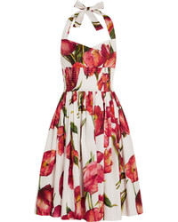 Красное платье с цветочным принтом от Dolce & Gabbana