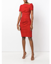 Красное платье-футляр от Talbot Runhof
