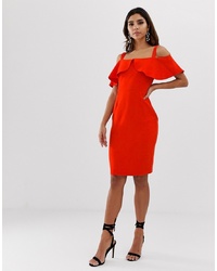 Красное платье-футляр от Vesper