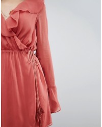 Красное платье от The Jetset Diaries