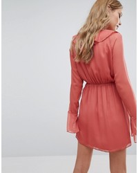 Красное платье от The Jetset Diaries