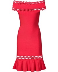 Красное платье от Herve Leger