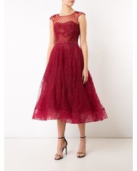 Красное платье от Marchesa