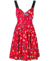 Красное шелковое платье с вышивкой от Marc Jacobs