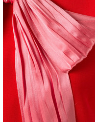 Красное шелковое платье от Gucci