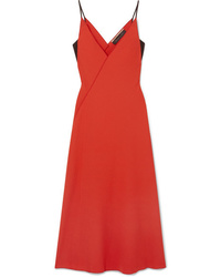 Красное шерстяное платье с запахом от Roland Mouret