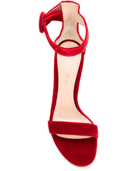 Женские красные босоножки от Gianvito Rossi