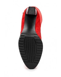 Красные ботфорты от Wilmar