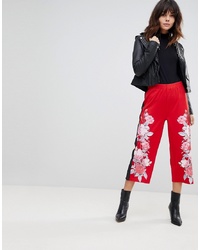 Красные брюки-кюлоты с цветочным принтом от ASOS DESIGN