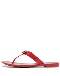 Красные вьетнамки от Salvatore Ferragamo