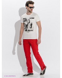 Мужские красные джинсы от Wrangler
