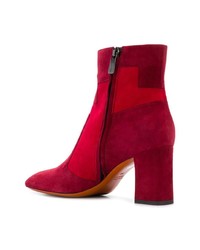 Красные замшевые ботильоны от Santoni