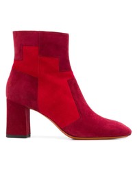 Красные замшевые ботильоны от Santoni