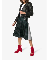 Красные замшевые ботильоны от Gucci