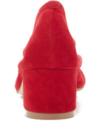 Красные замшевые туфли от Jeffrey Campbell