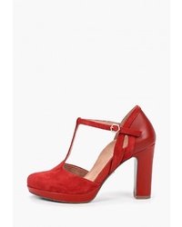 Красные замшевые туфли от Heart & Sole by Tamaris