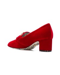 Красные замшевые туфли от Gucci