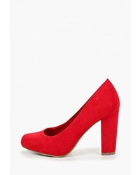 Красные замшевые туфли от Marco Tozzi