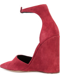 Красные замшевые туфли от Derek Lam