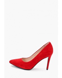 Красные замшевые туфли от Pierre Cardin