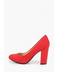 Красные замшевые туфли от T.Taccardi
