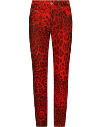 Мужские красные зауженные джинсы с леопардовым принтом от Dolce & Gabbana