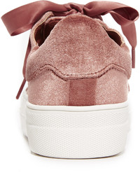 Женские красные кеды от Steven