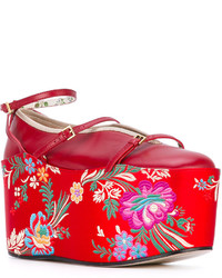 Красные кожаные балетки от Gucci