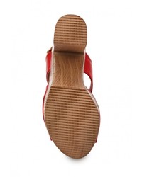 Красные кожаные босоножки на каблуке от Bellamica