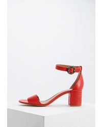 Красные кожаные босоножки на каблуке от Emporio Armani