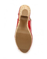 Красные кожаные босоножки на каблуке от Tulipano