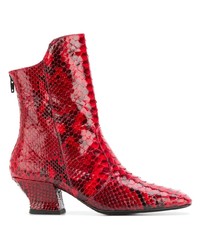 Красные кожаные ботильоны со змеиным рисунком от Dorateymur
