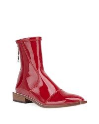 Красные кожаные ботильоны от Fendi