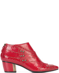 Женские красные кожаные ботинки с шипами от Rodarte