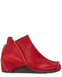 Женские красные кожаные ботинки от Trippen