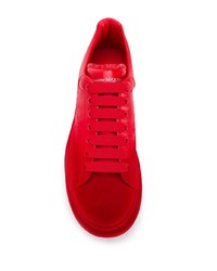 Мужские красные кожаные низкие кеды от Alexander McQueen