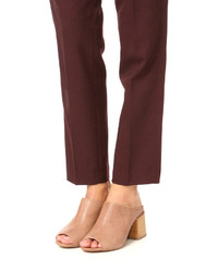 Красные кожаные сабо от Maison Margiela