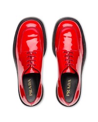 Красные кожаные туфли дерби от Prada