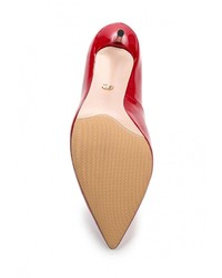 Красные кожаные туфли от Laura Valorosa