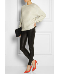 Красные кожаные туфли от Fendi