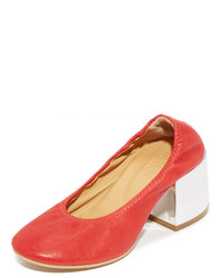 Красные кожаные туфли от Maison Margiela