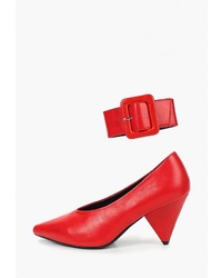 Красные кожаные туфли от Martin Pescatore
