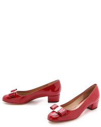 Красные кожаные туфли от Salvatore Ferragamo