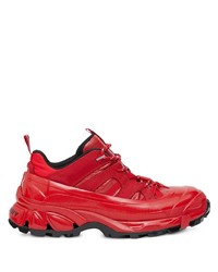 Мужские красные кроссовки от Burberry