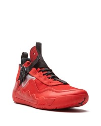 Мужские красные кроссовки от Jordan